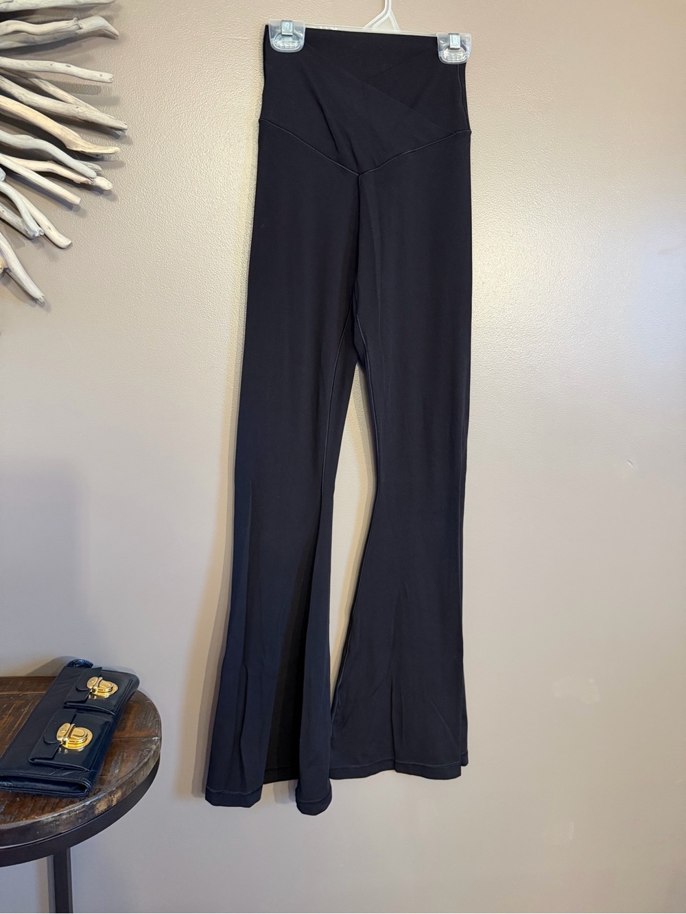 Aerie Offline Flare Leggings in Black